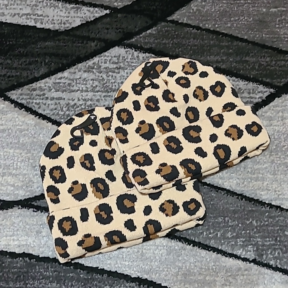 LEOPARD PRINT 🐆 PATTERNED RIBBED CUFFED BEANIE HAT BUNDLE NWOT
